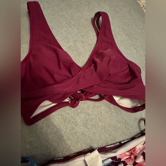 NWT CUPSHE Women's Bikini Swimsuit Front Cross Lace Up Violet size S - Picture 3 of 6